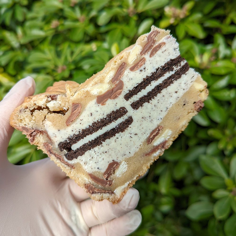 Oreo cookie pie slices